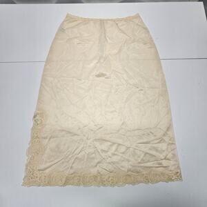 True Vintage Beige Floral Half-Slip Skirt Lace Trim Small Tall 24" Glam Pin Up